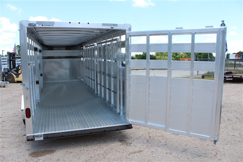 Trailer Photo 12