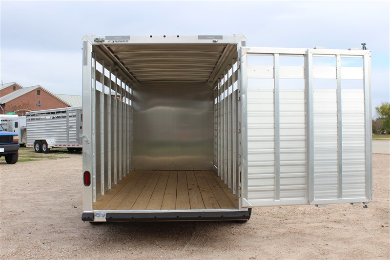 Trailer Photo 17