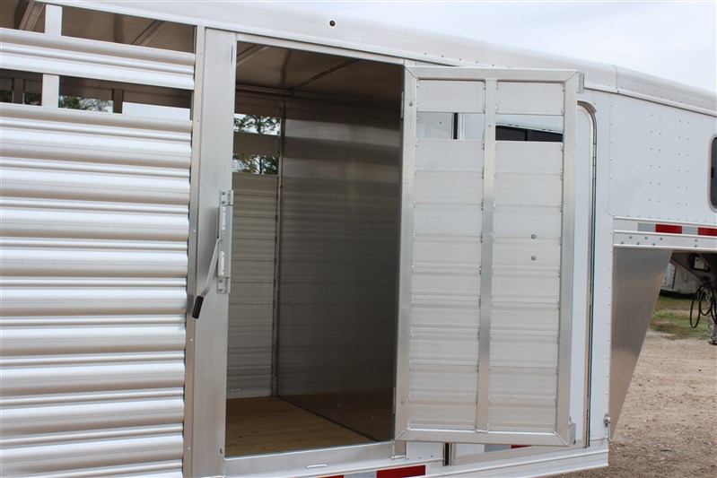 Trailer Photo 27