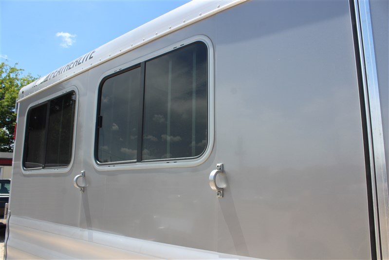 Trailer Photo 3