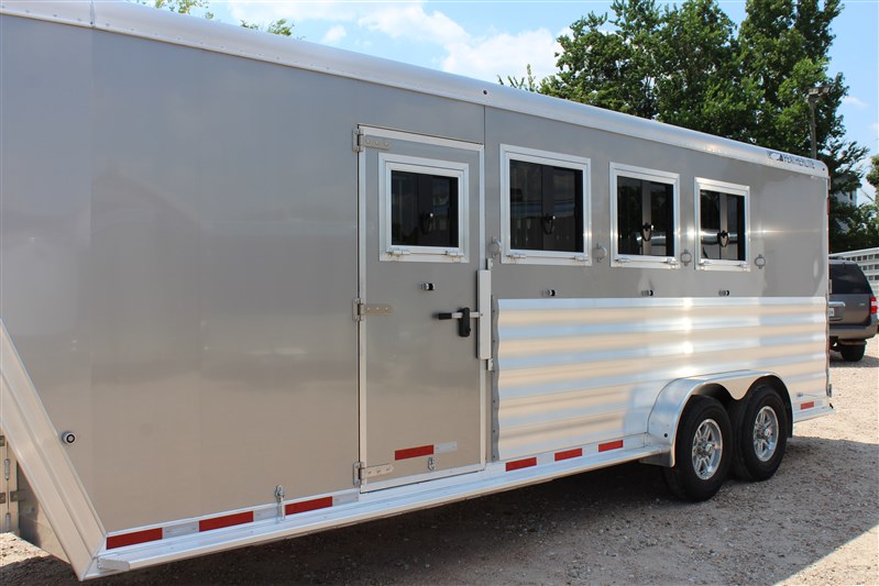 Trailer Photo 7