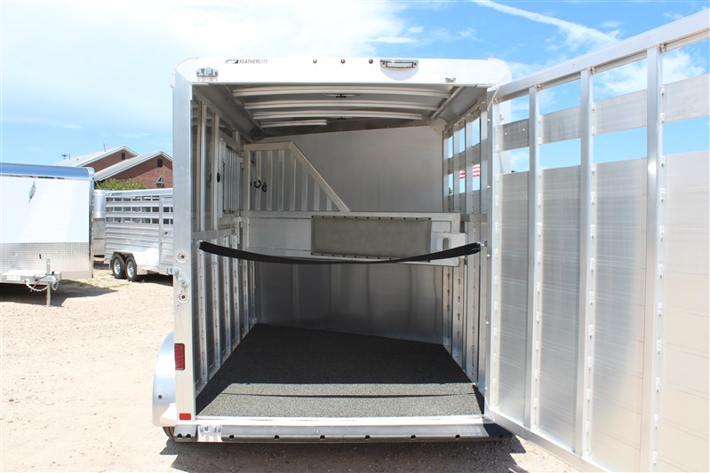 Trailer Photo 16
