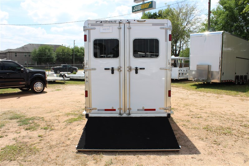 Trailer Photo 8