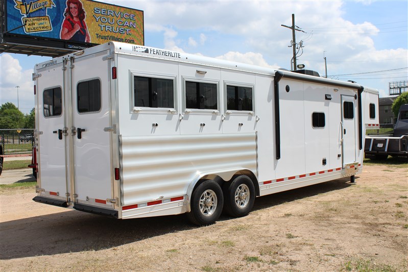 Trailer Photo 13