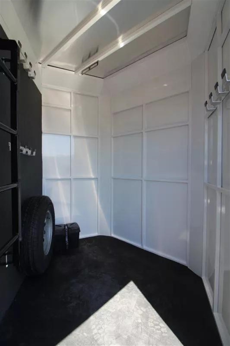 2026 Trails West classic ii extra tall - escape door - 2 horse trai