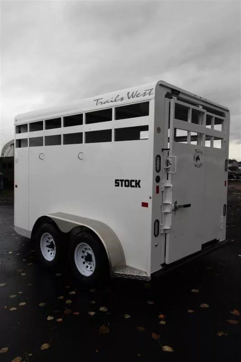 2026 Trails West adventure ii 14' stock trailer w/ swinging tack wa