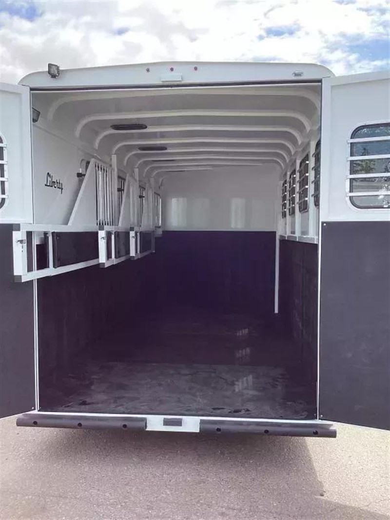 2026 Liberty liberty 7'6" tall-4 horse trailer-adjustable divid