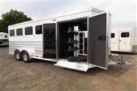 2025 4 horse Featherlite PRICE REDUCED $4300! 2025 Featherlite 9400  Huge T