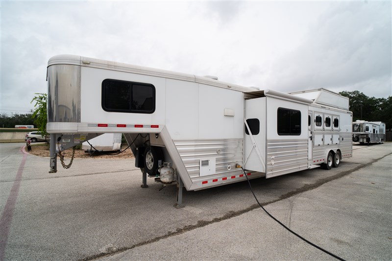 Trailer Photo 2