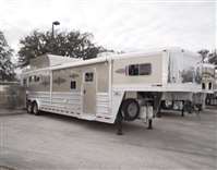 2022 3 horse Platinum 3 Horse Gooseneck with Living Quarters '22