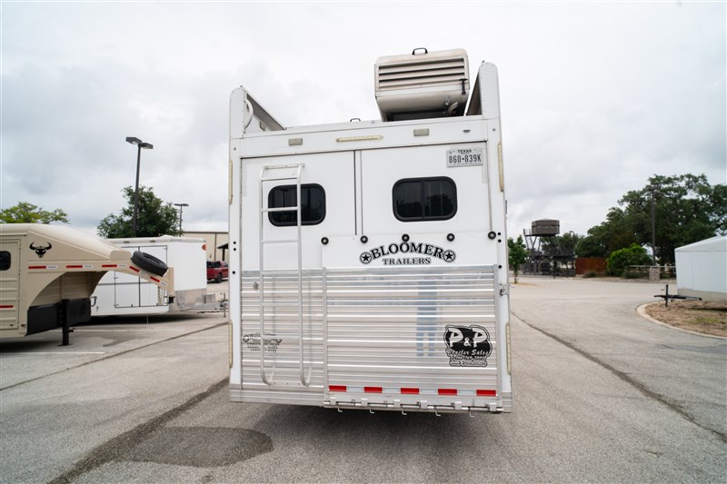 Trailer Photo 4
