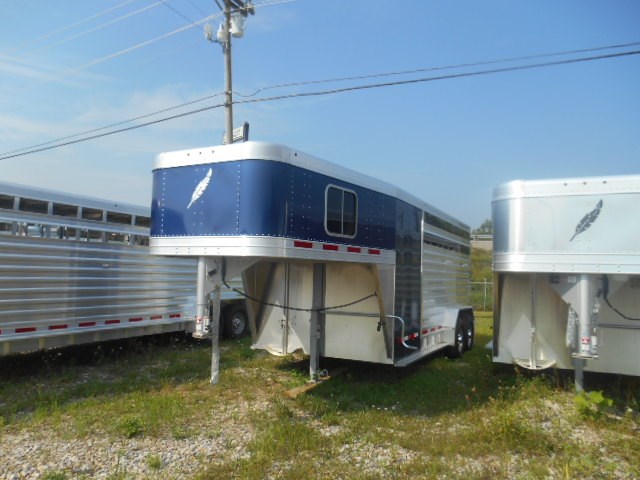 2015 Featherlite 8413-7016