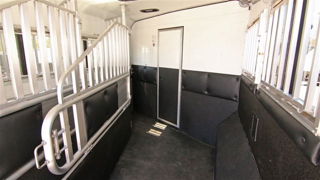 Trailer Photo 24