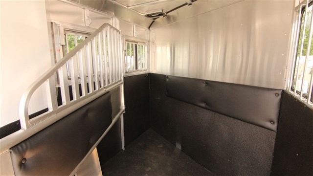 Trailer Photo 13