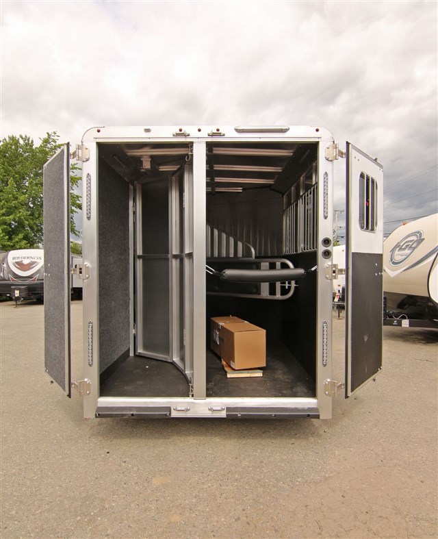 Trailer Photo 8