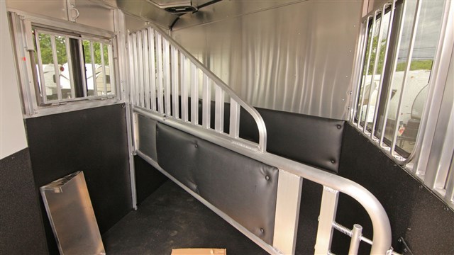 Trailer Photo 12