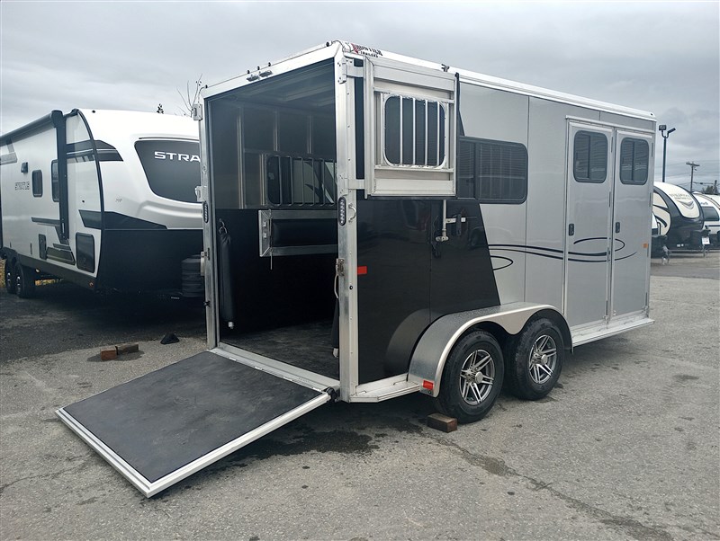 Trailer Photo 12