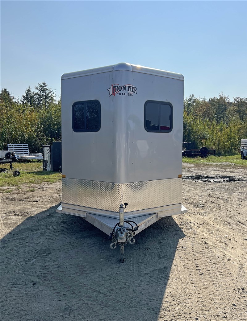 2023 Frontier ambassador 2 horse straight load 67" front tack