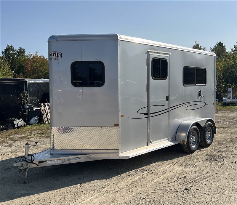 2023 Frontier ambassador 2 horse straight load 67" front tack