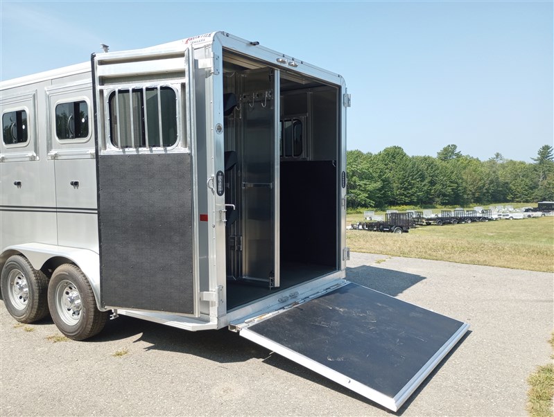 Trailer Photo 16