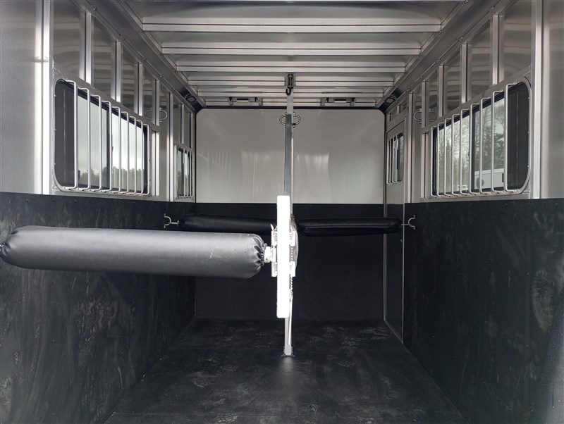 Trailer Photo 17