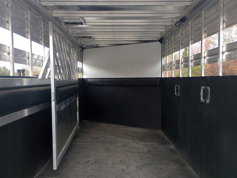Trailer Photo 14