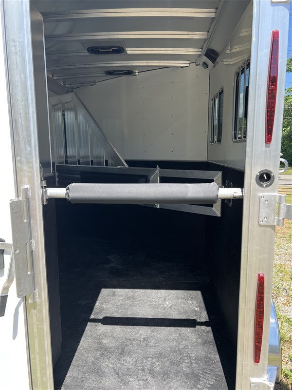 Trailer Photo 6