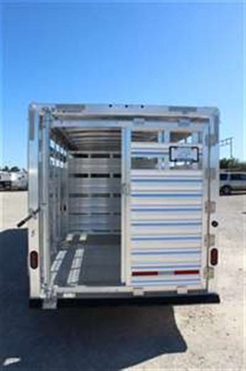 2024 Featherlite 8117 20' stock trailer