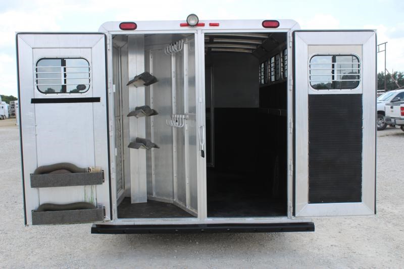 1999 Bloomer 3 horse 11' living quarter