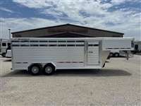 2025 Stock horse Featherlite 20' Stock Trailer