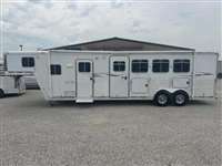 2003 4 horse Featherlite 8581 4 Horse 10' Living Quarter