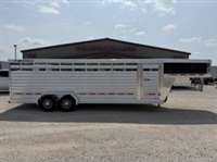 2026 Stock horse Featherlite 24' Stock Gooseneck 8117