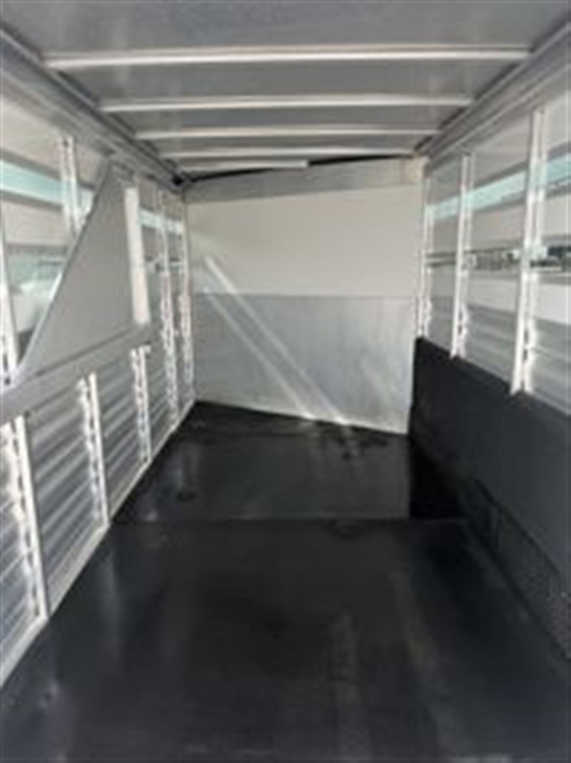 Trailer Photo 5