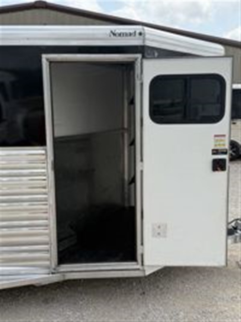 Trailer Photo 7