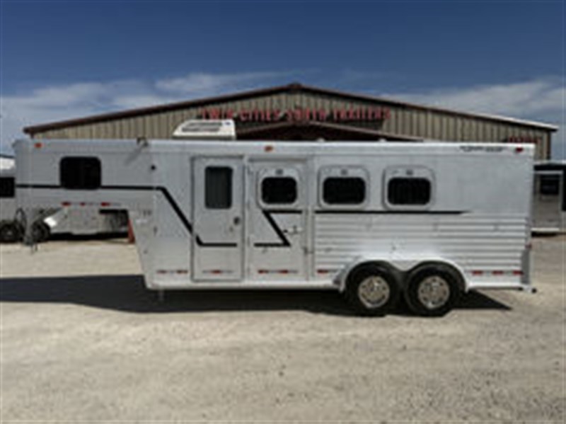 2000 Cherokee 3 Horse Gooseneck