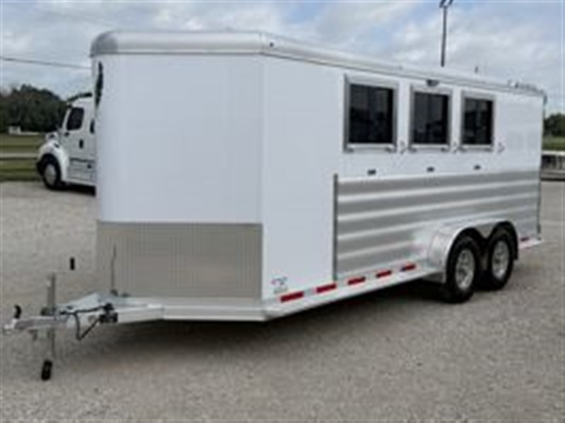 Trailer Photo 2