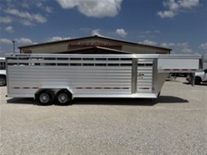 Trailer Photo 2
