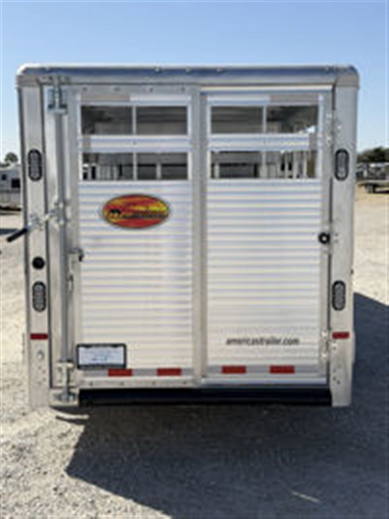 Trailer Photo 4