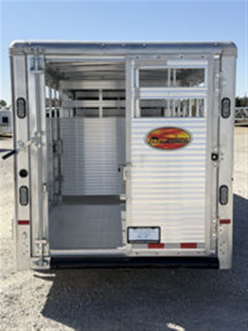 Trailer Photo 5