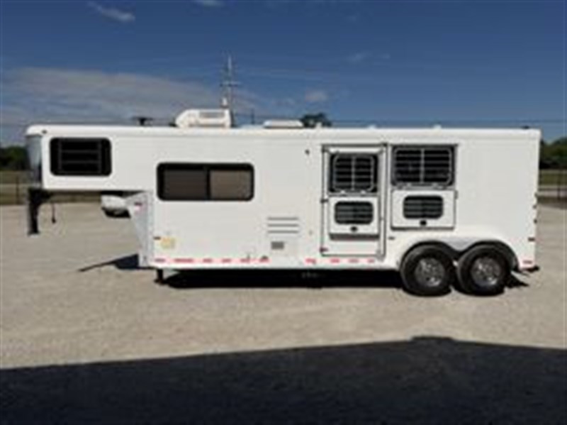Trailer Photo 4