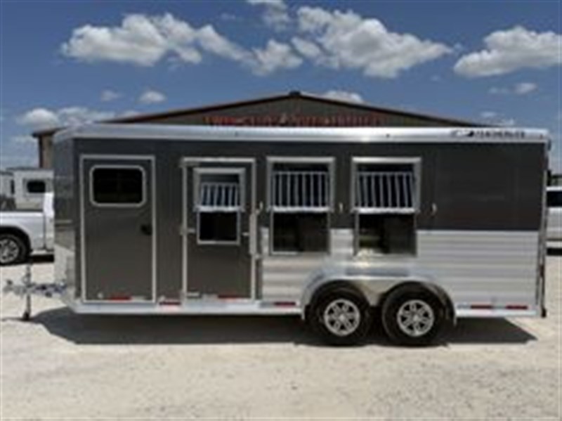 Trailer Photo 2