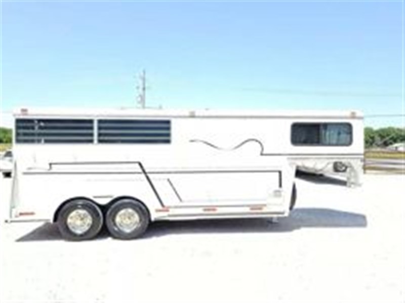 Trailer Photo 3