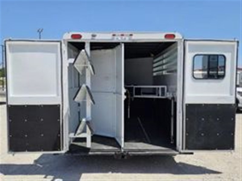 Trailer Photo 8