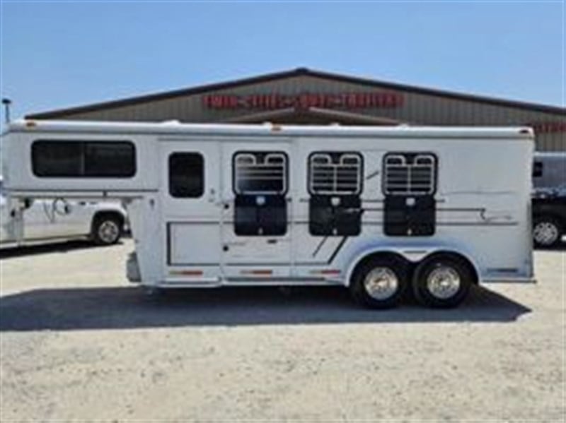 2000 Circle C 3 Horse Weekender