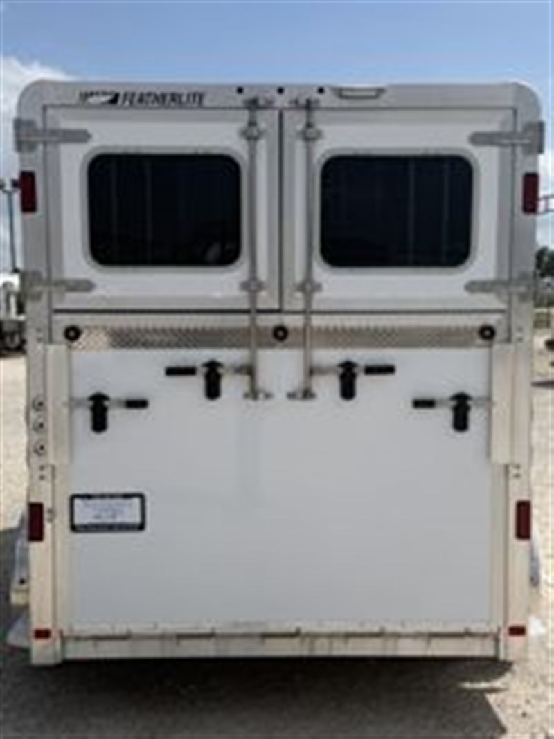 Trailer Photo 6