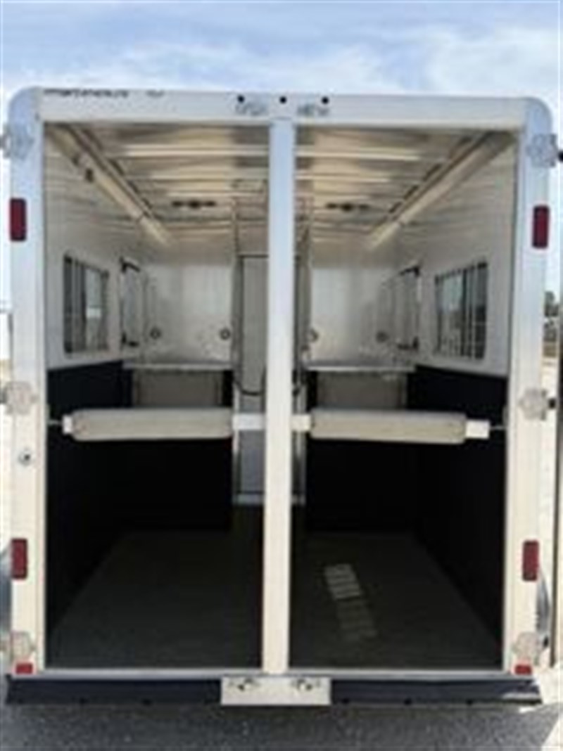 Trailer Photo 7