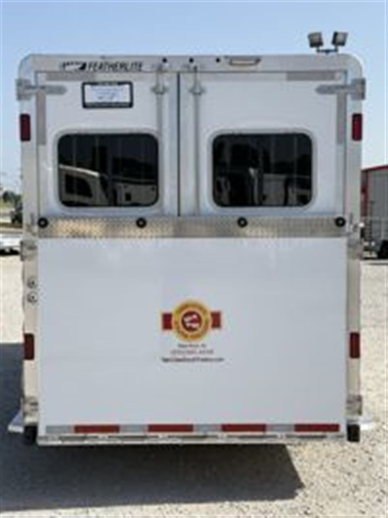 Trailer Photo 6