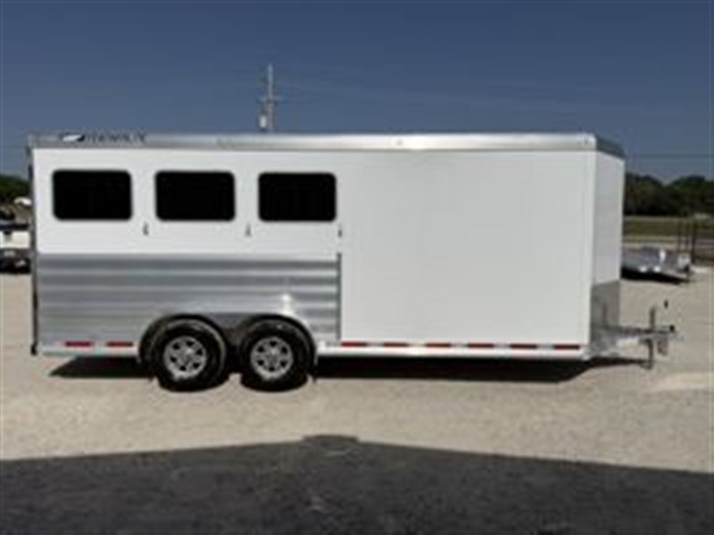 Trailer Photo 5