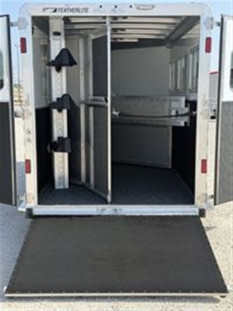 Trailer Photo 7