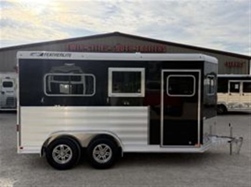 2026 Featherlite 2 Horse Bumper Pull 9300